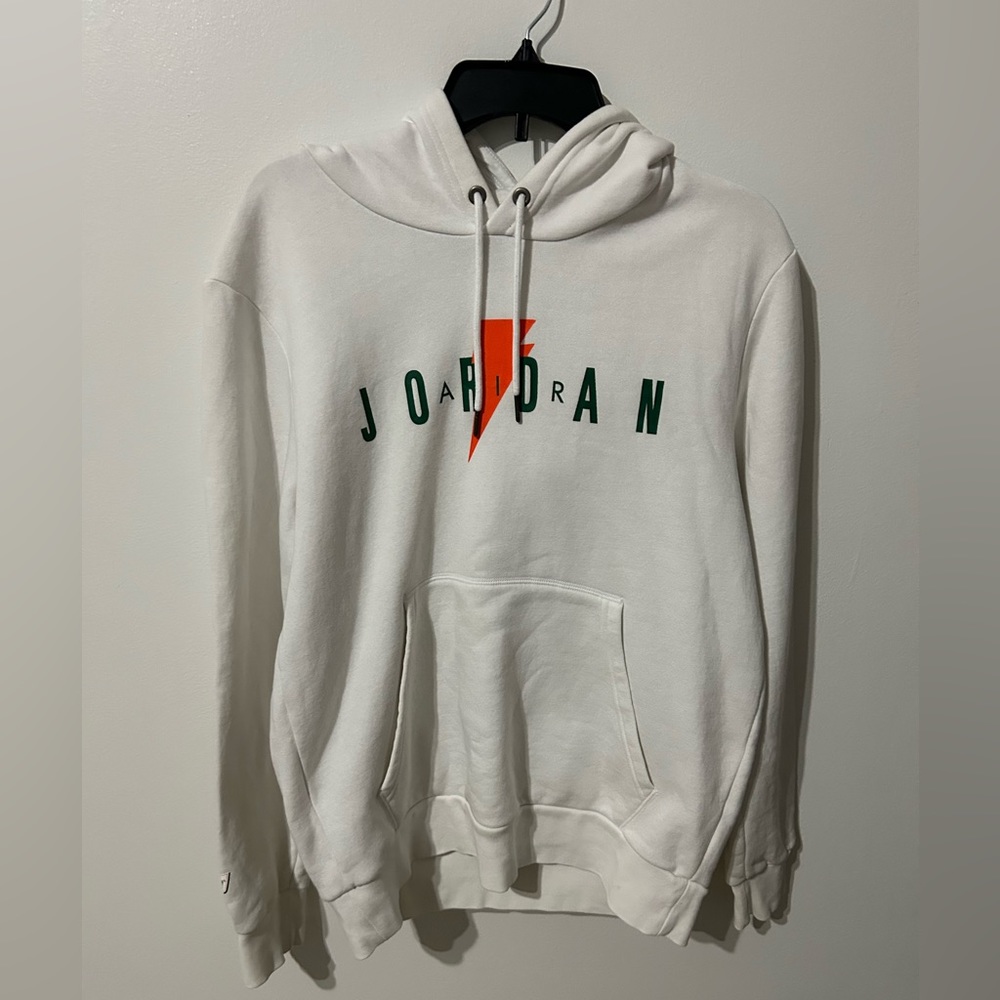 Jordan x Gatorade Collection “Like Mike” Pullover Men’s White Hoodie-Medium